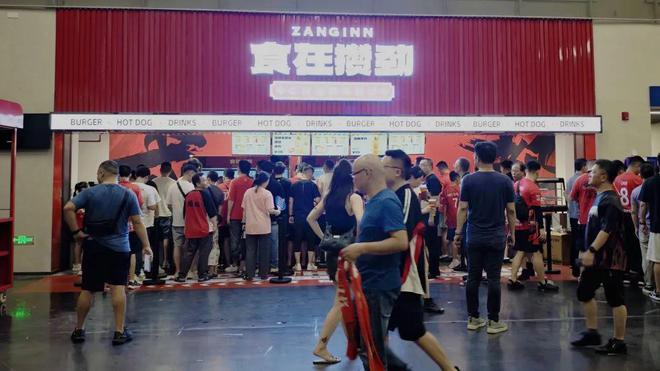 米乐M6网页版：密集赛程服务升级五粮液文化体育中心2025精彩抢先看！(图8)