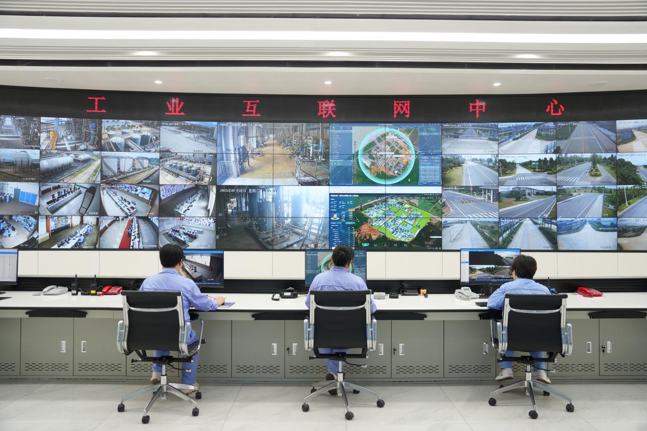 安徽东至：“智改数转”闯出发展新天地(图2)