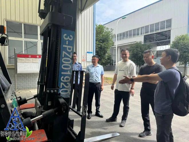 米乐M6平台：眉山局认真贯彻落实化工领域特种设备安全专项监督检查要求(图1)