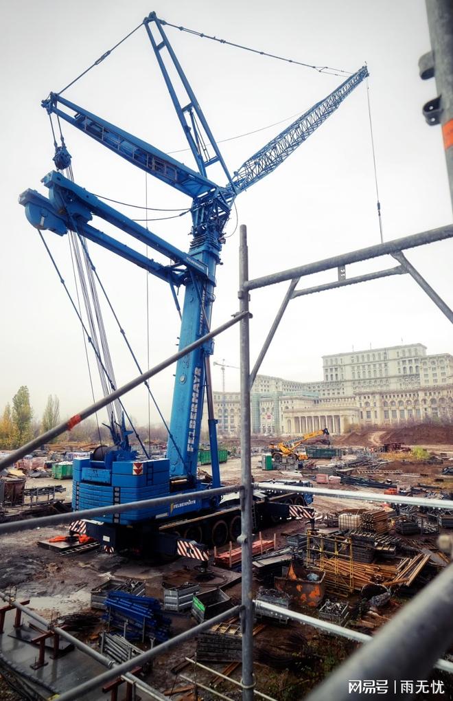 高膜厚改性环氧涂料用于磨辊、研磨介质等提供高耐磨性能(图2)