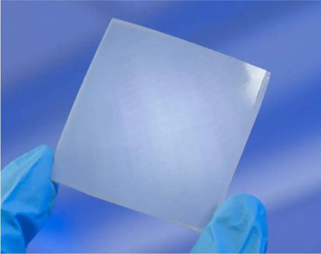 米乐M6网页版：你见过透明木头吗？抗摔耐造韧性超过玻璃！(图1)