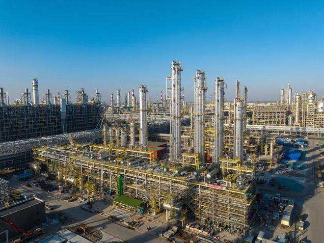 建设总进度超过88%！华锦阿美又有两套装置同日实现机械竣工(图2)