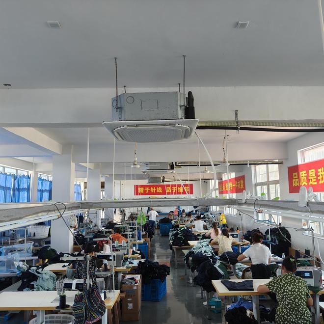 米乐M6网页版：浙江金裁服饰江西生产基地顺利投产(图1)