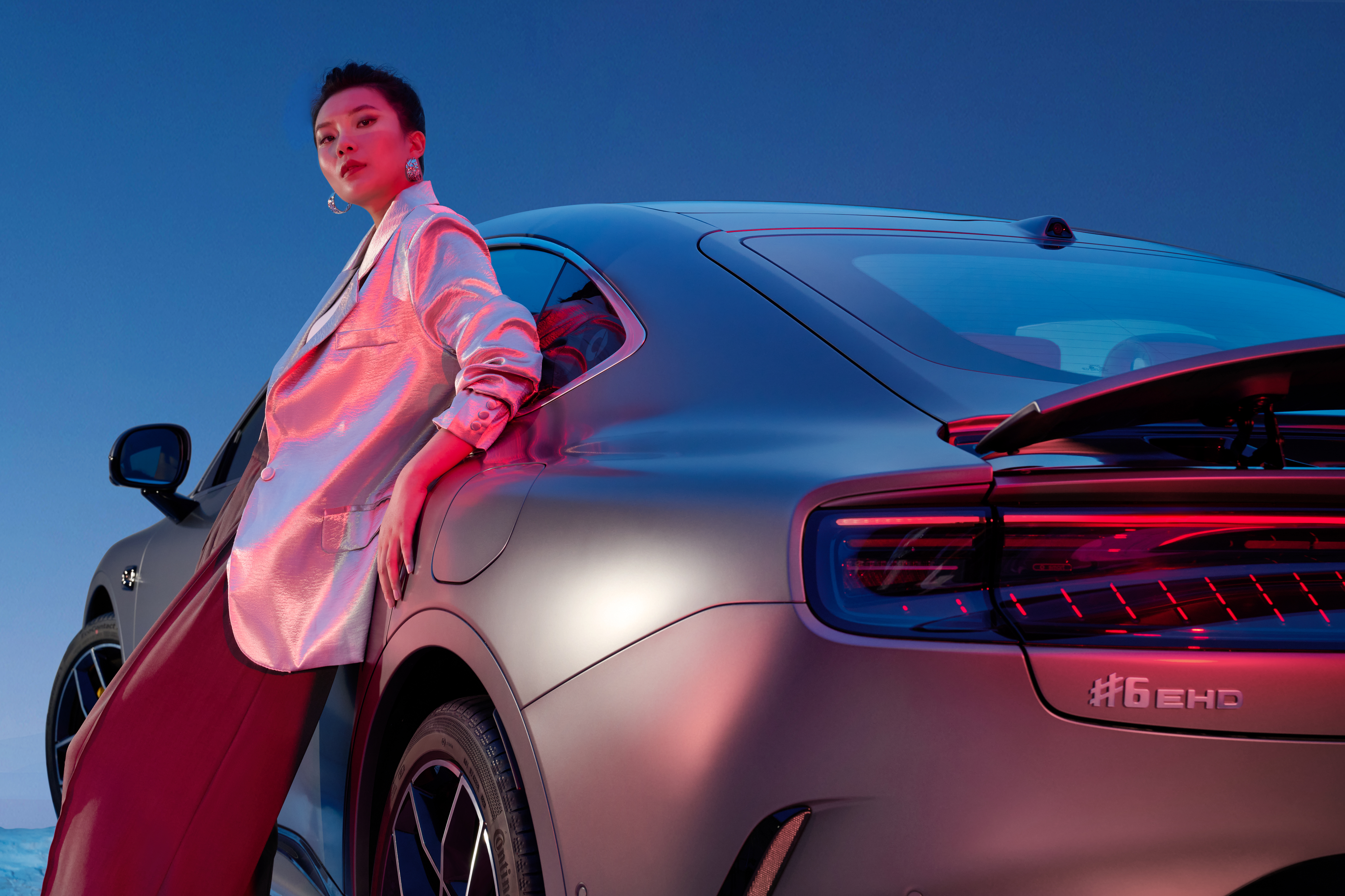 米乐M6网页版：新能源家轿个性新解：smart精灵6号重新定义豪华掀背轿车(图5)