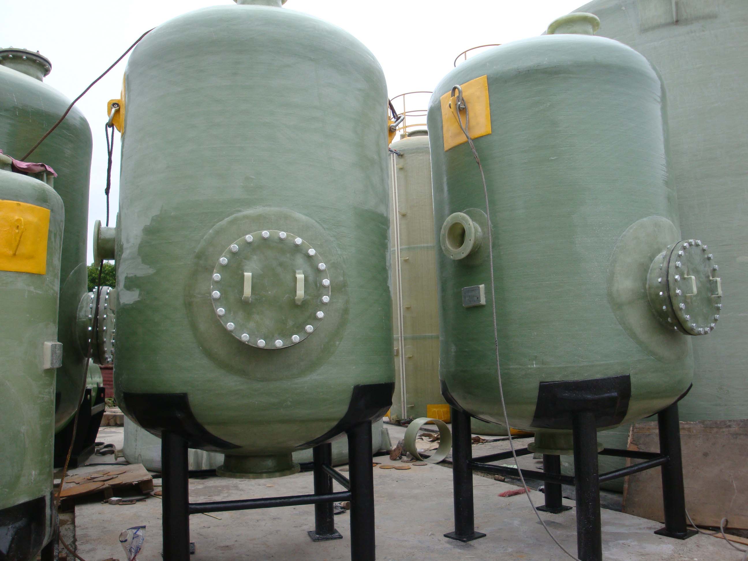 玻璃钢储罐材料的选用及性能特点和连接方式(图1)