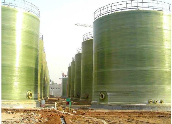 玻璃钢罐使用环氧乙烯基防腐树脂的特性及参数？(图1)